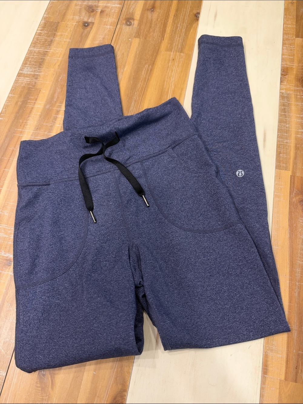 lululemon athletica Women's Heathered Navy Drawstring Joggers